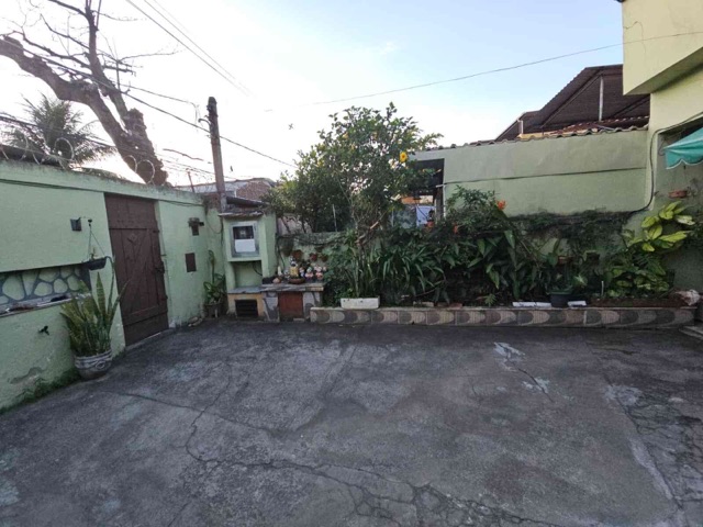 Casa 3 quartos e 1 banheiro, à venda, no bairro Inhaúma em Rio de Janeiro