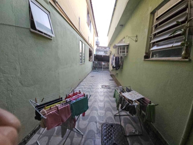 Casa 3 quartos e 1 banheiro, à venda, no bairro Inhaúma em Rio de Janeiro