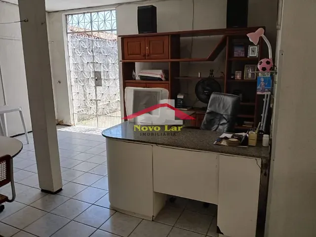 Casa com 240m² 3 quartos e 3 banheiros, à venda, no bairro Vila União em Fortaleza