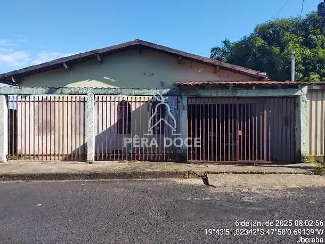 Casa com 360m² 3 quartos e 1 banheiro, à venda, no bairro Jardim Uberaba em Uberaba