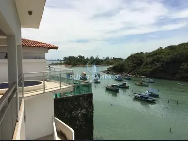 Casa com 900m² 4 quartos e 4 banheiros, à venda, no bairro Praia da Costa em Vila Velha