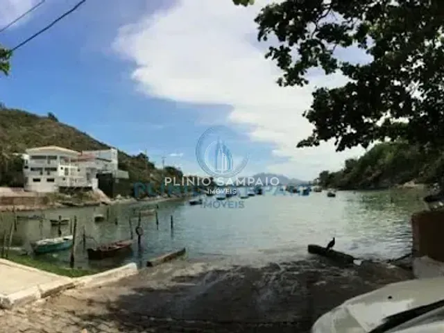 Casa com 900m² 4 quartos e 4 banheiros, à venda, no bairro Praia da Costa em Vila Velha