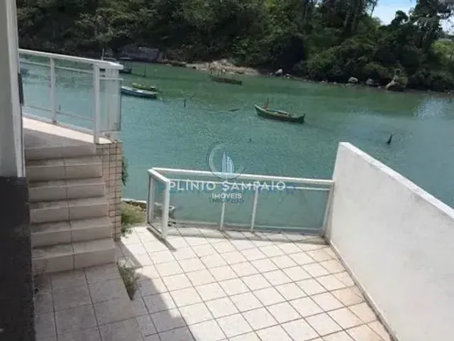 Casa com 900m² 4 quartos e 4 banheiros, à venda, no bairro Praia da Costa em Vila Velha