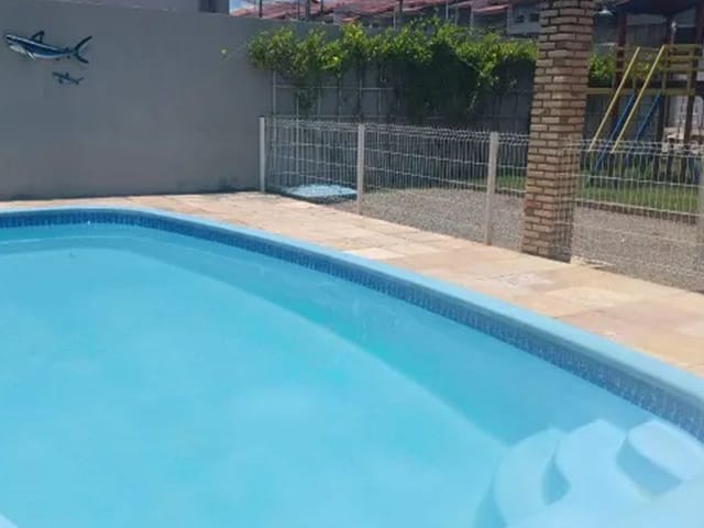Casa com 200m² 3 quartos e 3 banheiros, à venda, no bairro Maraponga em Fortaleza