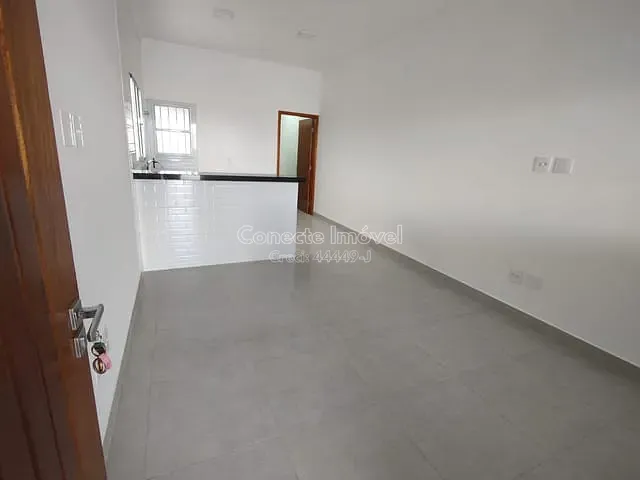 Casa com 166m² 2 quartos e 2 banheiros, à venda, no bairro Jardim Sylvio Rinaldi II em Jaguariúna