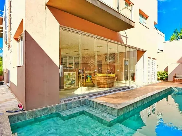 Casa com 440m² 4 quartos e 4 banheiros, à venda, no bairro Alphaville em Santana de Parnaíba