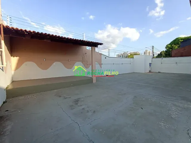 Casa para alugar, no bairro Planalto em Teresina