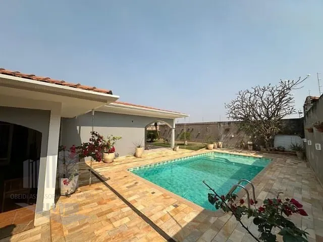 Casa 4 quartos e 4 banheiros, à venda, no bairro Cidade Jardim em Pirassununga