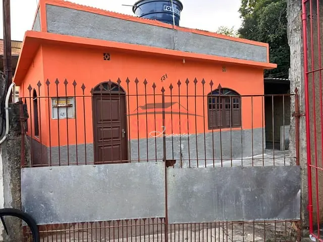 Casa 3 quartos e 1 banheiro, à venda, no bairro Dezessete em Santo Antônio de Pádua