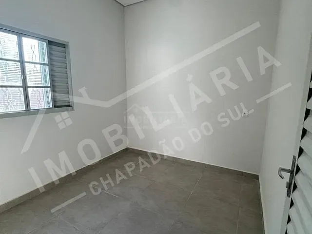 Casa 3 quartos e 1 banheiro, para alugar, no bairro SIBIPIRUNA em Chapadão do Sul