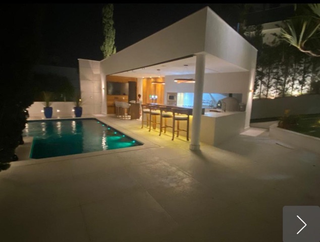 Casa 4 quartos e 2 banheiros, à venda ou para alugar, no bairro Castelo em Avenida Presidente Tancredo Neves