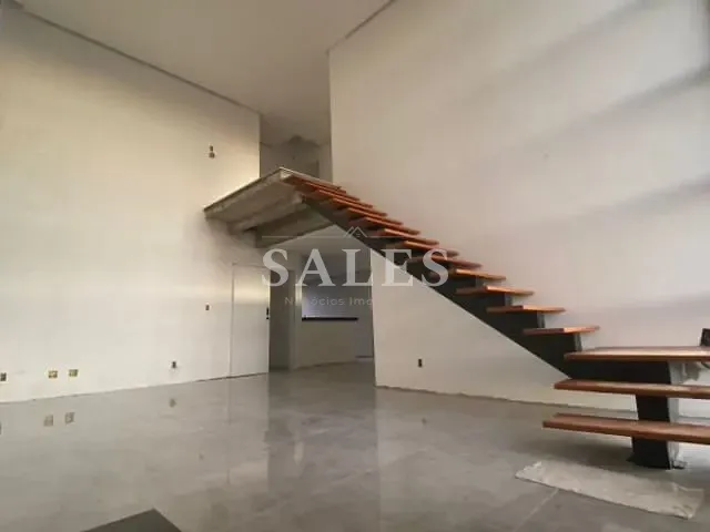 Casa com 310m² 4 quartos e 5 banheiros, à venda, no bairro Cruzeiro de Santo Antônio em Juiz de Fora
