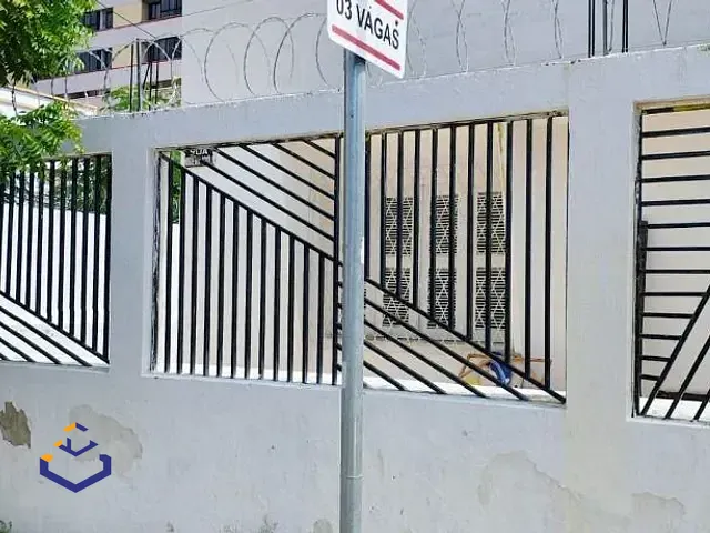 Casa com 309m², para alugar, no bairro Centro em Fortaleza