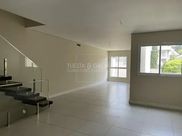Casa com 245m² 3 quartos e 3 banheiros, à venda, no bairro Campo Comprido em Curitiba