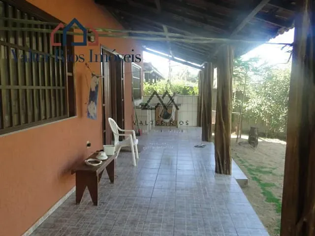 Casa com 450m² 5 quartos e 2 banheiros, à venda, no bairro Olivença em Ilhéus