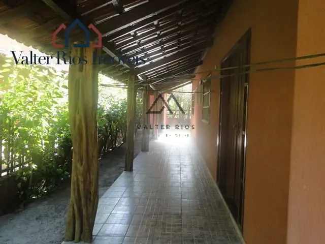 Casa com 450m² 5 quartos e 2 banheiros, à venda, no bairro Olivença em Ilhéus