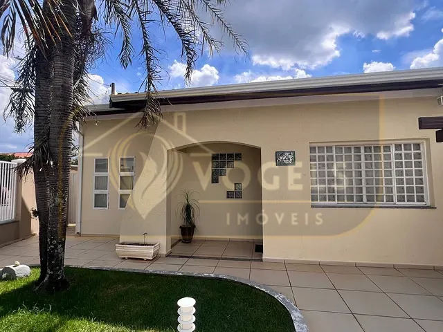 Casa 3 quartos e 2 banheiros, à venda, no bairro Parque Residencial Groot em Holambra