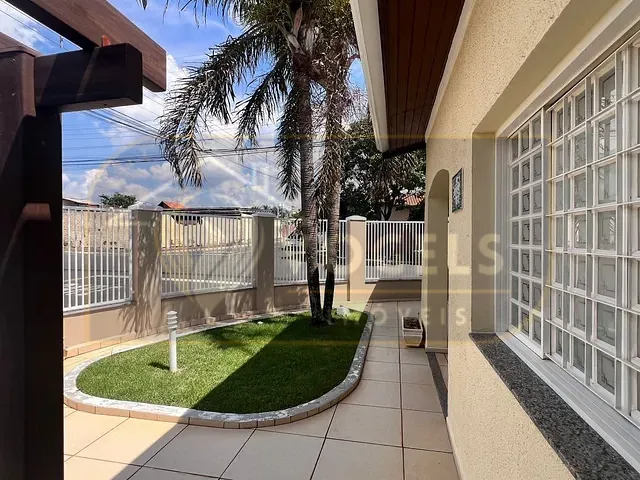 Casa 3 quartos e 2 banheiros, à venda, no bairro Parque Residencial Groot em Holambra