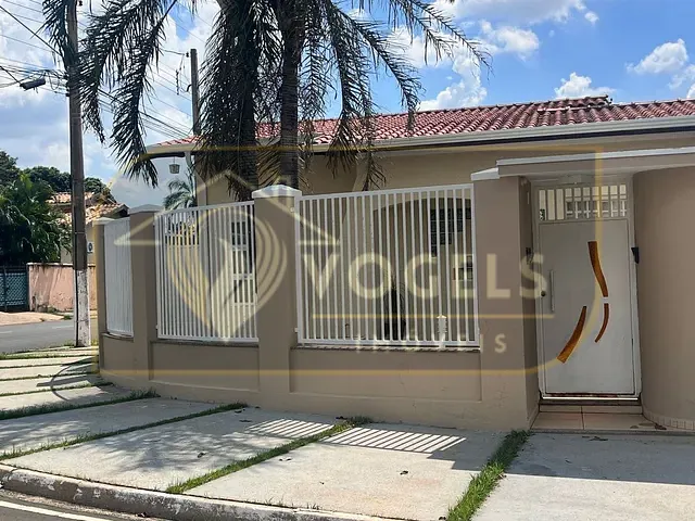 Casa 3 quartos e 2 banheiros, à venda, no bairro Parque Residencial Groot em Holambra