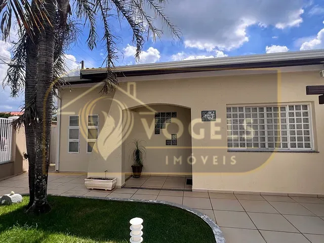 Casa 3 quartos e 2 banheiros, à venda, no bairro Parque Residencial Groot em Holambra