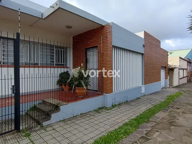 Casa 3 quartos e 3 banheiros, para alugar, no bairro Santo Antônio em Uruguaiana