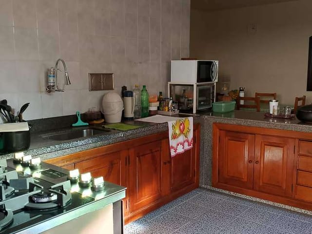 Casa com 450m² 4 quartos e 2 banheiros, à venda, no bairro Parque Zabulão em Rio das Ostras