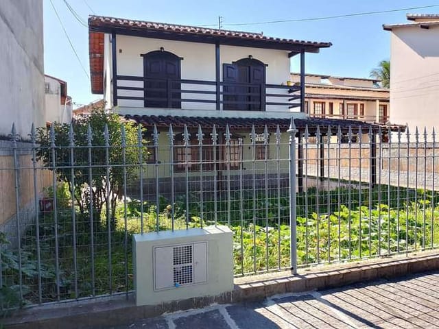 Casa com 450m² 4 quartos e 2 banheiros, à venda, no bairro Parque Zabulão em Rio das Ostras