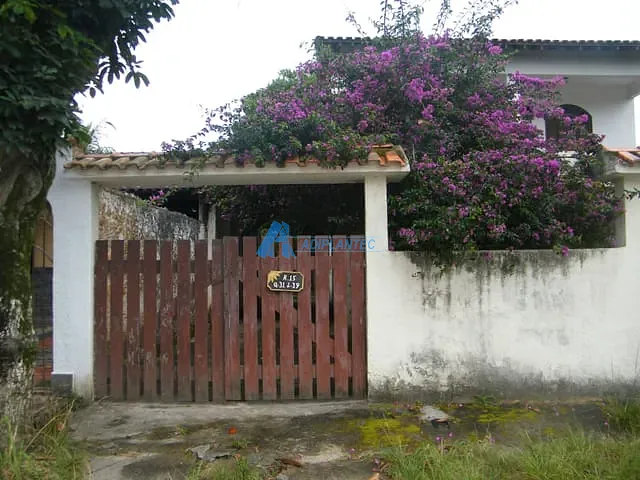 Casa 3 quartos e 1 banheiro, à venda, no bairro São Bento da Lagoa em Maricá