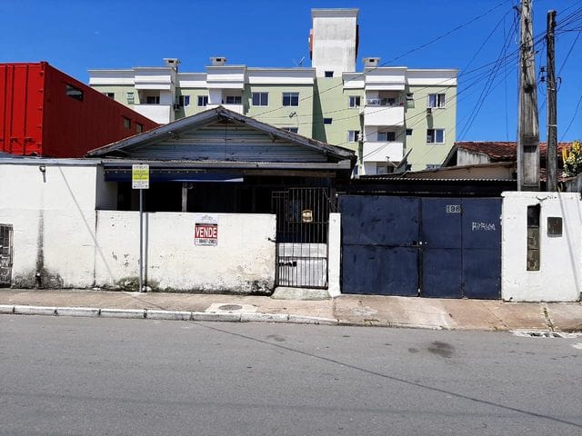 Casa com 301m² 2 quartos e 1 banheiro, à venda, no bairro Cordeiros em Itajaí