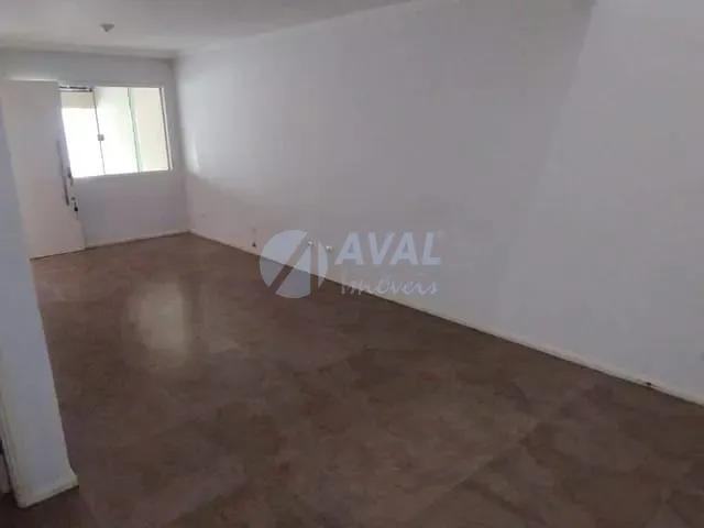 Casa 2 quartos e 1 banheiro, para alugar, no bairro Emiliano Perneta em Pinhais