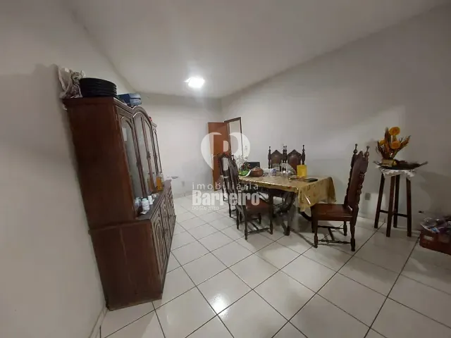 Casa com 360m² 2 quartos e 3 banheiros, à venda, no bairro Araguaia em Belo Horizonte