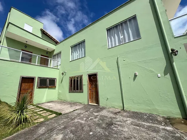 Casa 4 quartos e 1 banheiro, à venda, no bairro Grama em Juiz de Fora