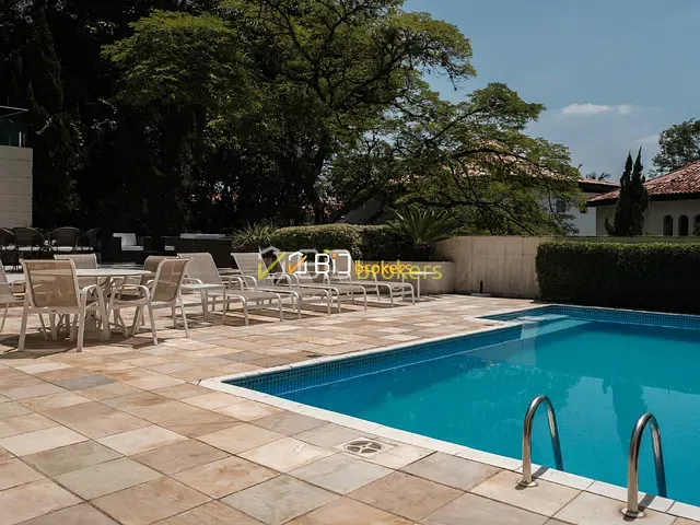 Casa com 700m² 5 quartos e 7 banheiros, à venda, no bairro Jardim Leonor em São Paulo