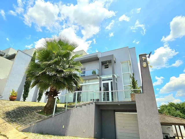 Casa 4 quartos e 3 banheiros, à venda, no bairro Cidade Nova em Bom Jesus dos Perdões