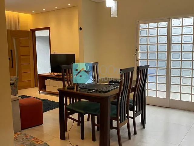 Casa com 260m² 4 quartos e 4 banheiros, à venda ou para alugar, no bairro Jardim Santa Madalena em São José dos Campos