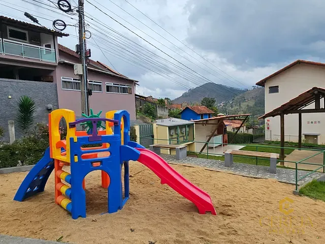Casa com 80m² 2 quartos e 2 banheiros, à venda, no bairro São Geraldo em Nova Friburgo