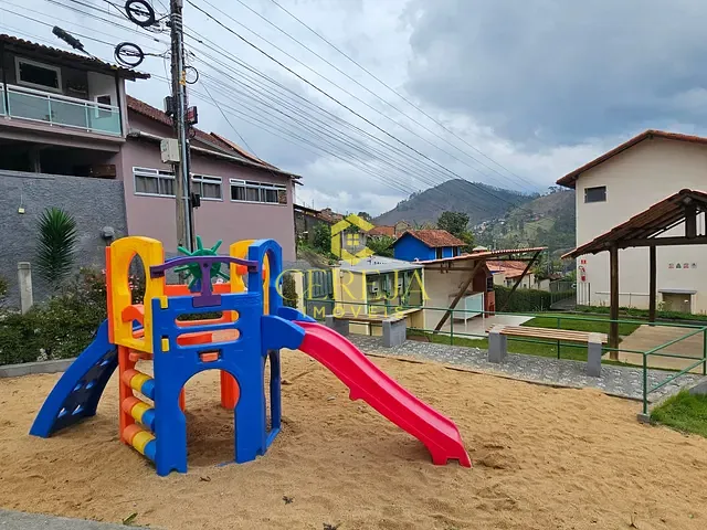 Casa com 80m² 2 quartos e 2 banheiros, à venda, no bairro São Geraldo em Nova Friburgo