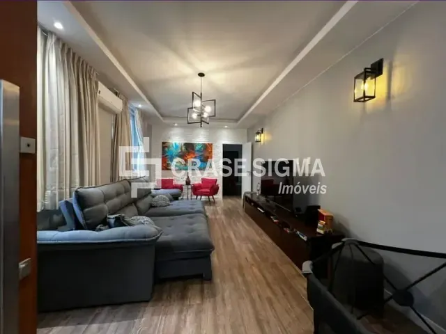 Casa 5 quartos e 4 banheiros, à venda, no bairro Grajaú em Rio de Janeiro