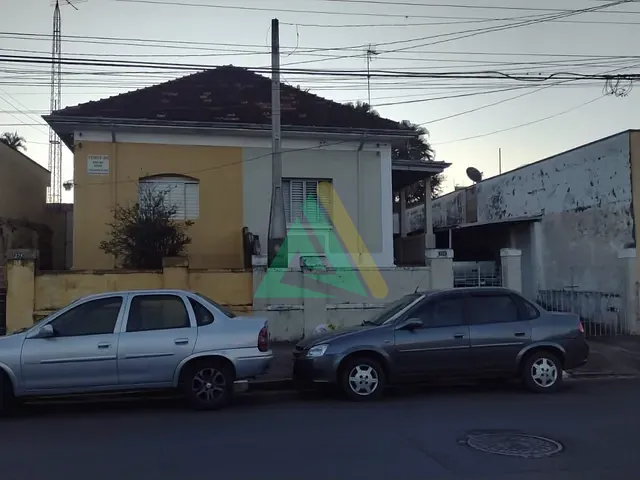 Casa com 431m² 3 quartos e 2 banheiros, à venda, no bairro Centro em Mogi Mirim