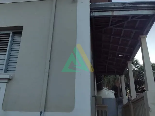Casa com 431m² 3 quartos e 2 banheiros, à venda, no bairro Centro em Mogi Mirim