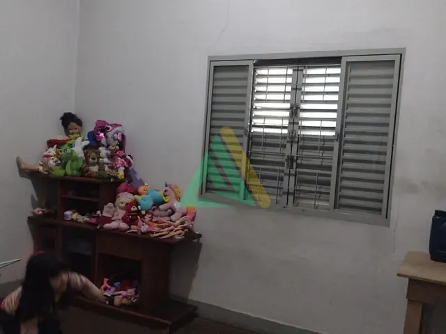 Casa com 431m² 3 quartos e 2 banheiros, à venda, no bairro Centro em Mogi Mirim