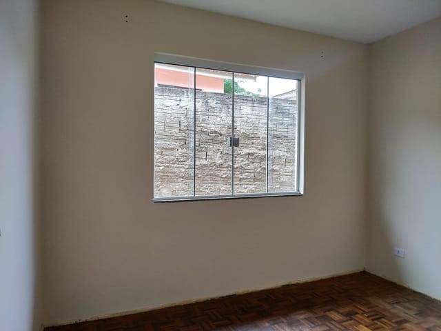 Casa com 266m² 3 quartos e 1 banheiro, à venda, no bairro Jardim Samambaia em Jaguariaíva