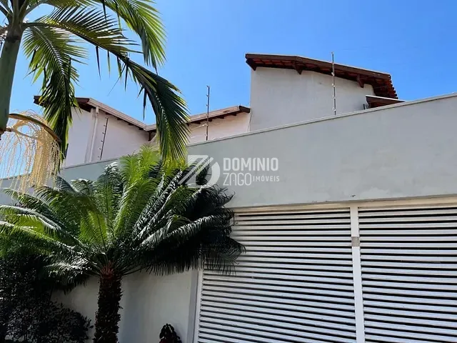 Casa com 298m² 3 quartos e 3 banheiros, à venda, no bairro Dom Eduardo em Uberaba