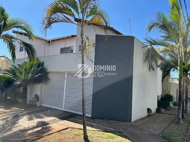 Casa com 298m² 3 quartos e 3 banheiros, à venda, no bairro Dom Eduardo em Uberaba