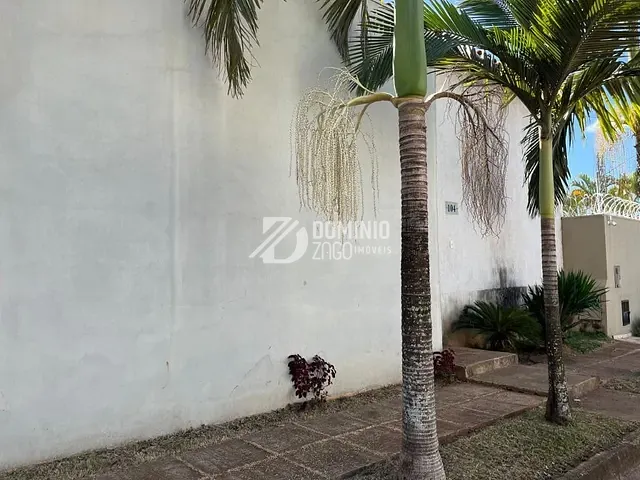 Casa com 298m² 3 quartos e 3 banheiros, à venda, no bairro Dom Eduardo em Uberaba