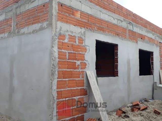 Casa com 125m², à venda, no bairro Conjunto Habitacional Terra dos Ipês I (Sul) em Pindamonhangaba