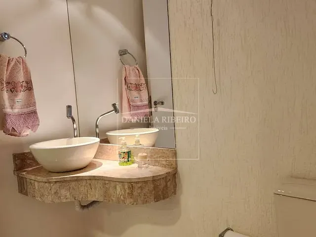 Casa com 360m² 5 quartos e 5 banheiros, à venda, no bairro Terra Bonita em Londrina