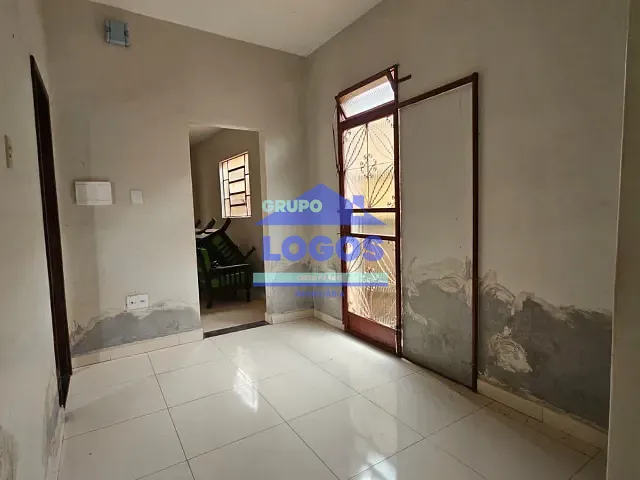 Casa com 300m² 3 quartos e 2 banheiros, à venda, no bairro Novo Horizonte em João Monlevade