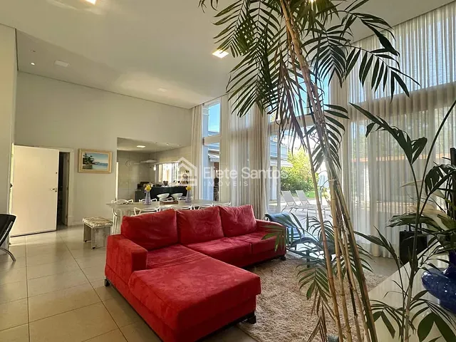 Casa com 1300m² 3 quartos e 8 banheiros, à venda, no bairro Residencial Jardim Barra do Cisne I em Americana