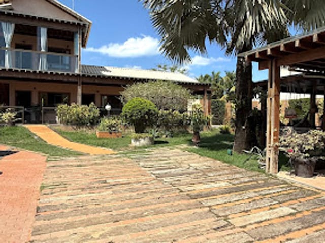 Casa com 800m² 4 quartos e 4 banheiros, à venda, no bairro Manguinhos em Serra